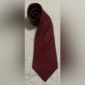 Vintage Trotters Club Red/Burgundy Paisley 100% Italian Silk Tie